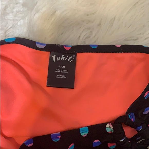 Bikini - Picture 3 of 4